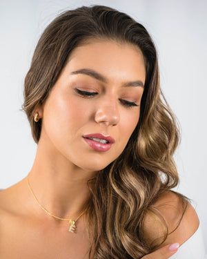 LUXURY LETTERS E INITIAL PENDANT GOLD