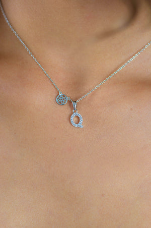 LUXURY LETTERS Q INITIAL PENDANT SILVER