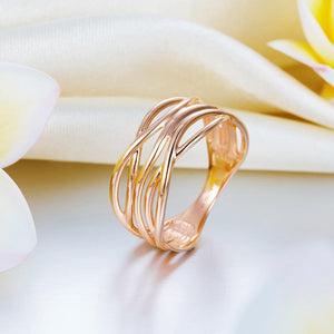 Solid 18K/750 Rose Gold Irregular Pattern Ring