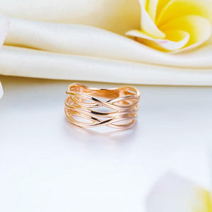 Solid 18K/750 Rose Gold Irregular Pattern Ring