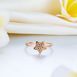 Solid 18K/750 Rose Gold Star Ring