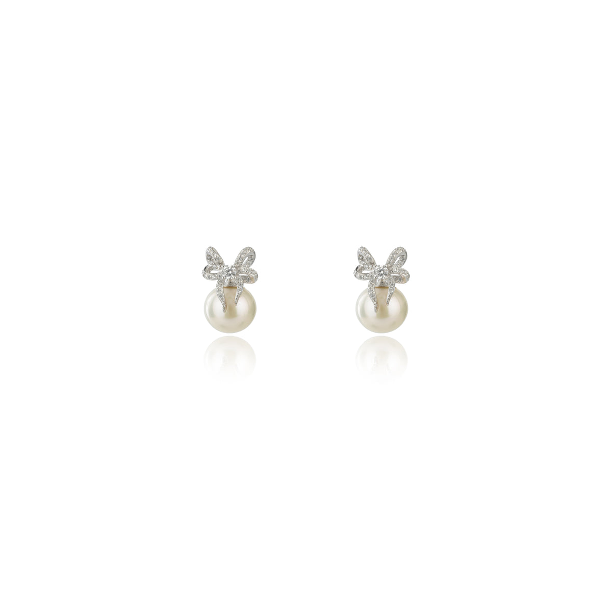 SWEETHEART BOW FRESHWATER PEARL EARRNGS