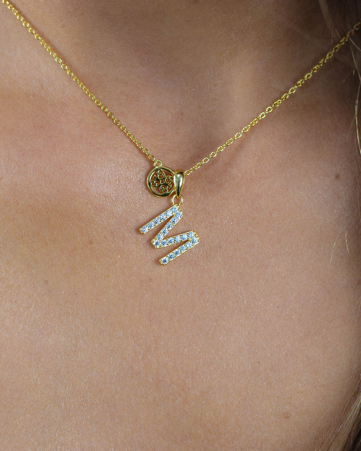 LUXURY LETTERS M INITIAL PENDANT GOLD