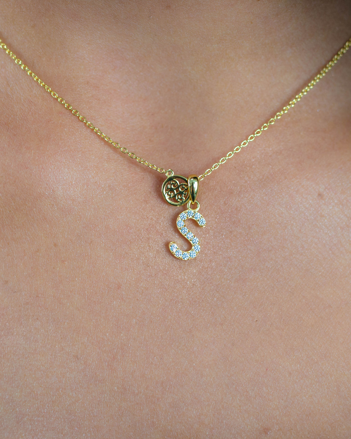 LUXURY LETTERS S INITIAL PENDANT GOLD