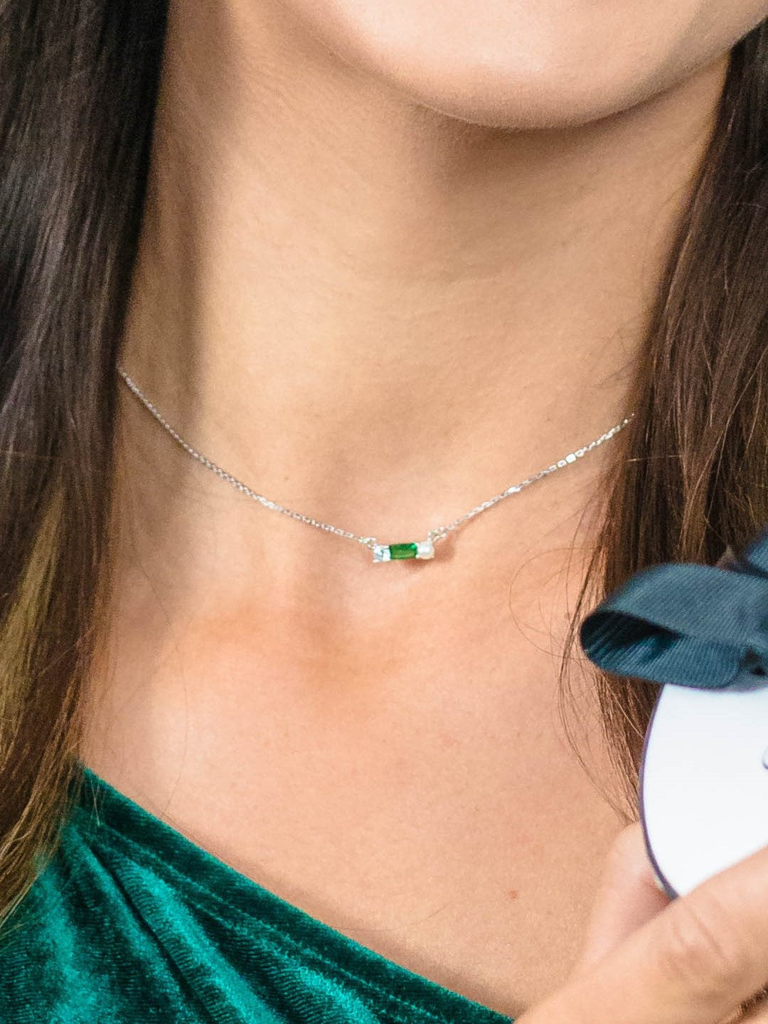 EMERALD ISLE FRESHWATER PEARL NECKLACE IN EMERALD AND SILVER