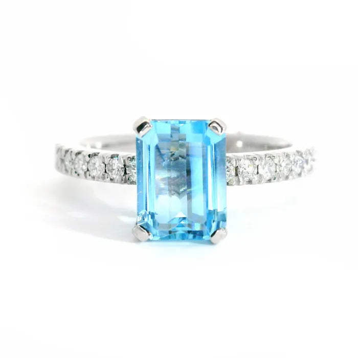 18K White Gold Emerald Shape Aquamarine &amp; Diamond Ladies Ring
