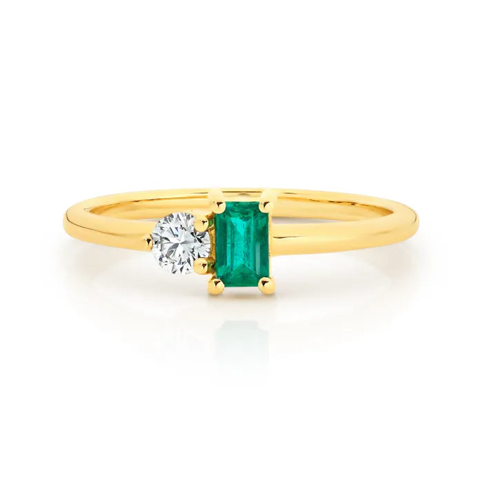18KY Emerald &amp; Diamond Ladies Ring