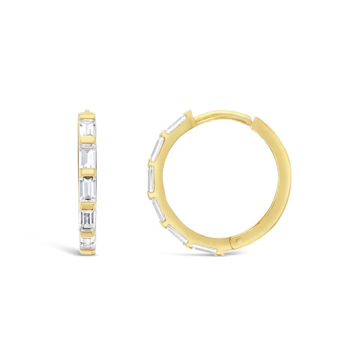 9KY CZ 11MM BAGUETTE HUGGIE EAR932