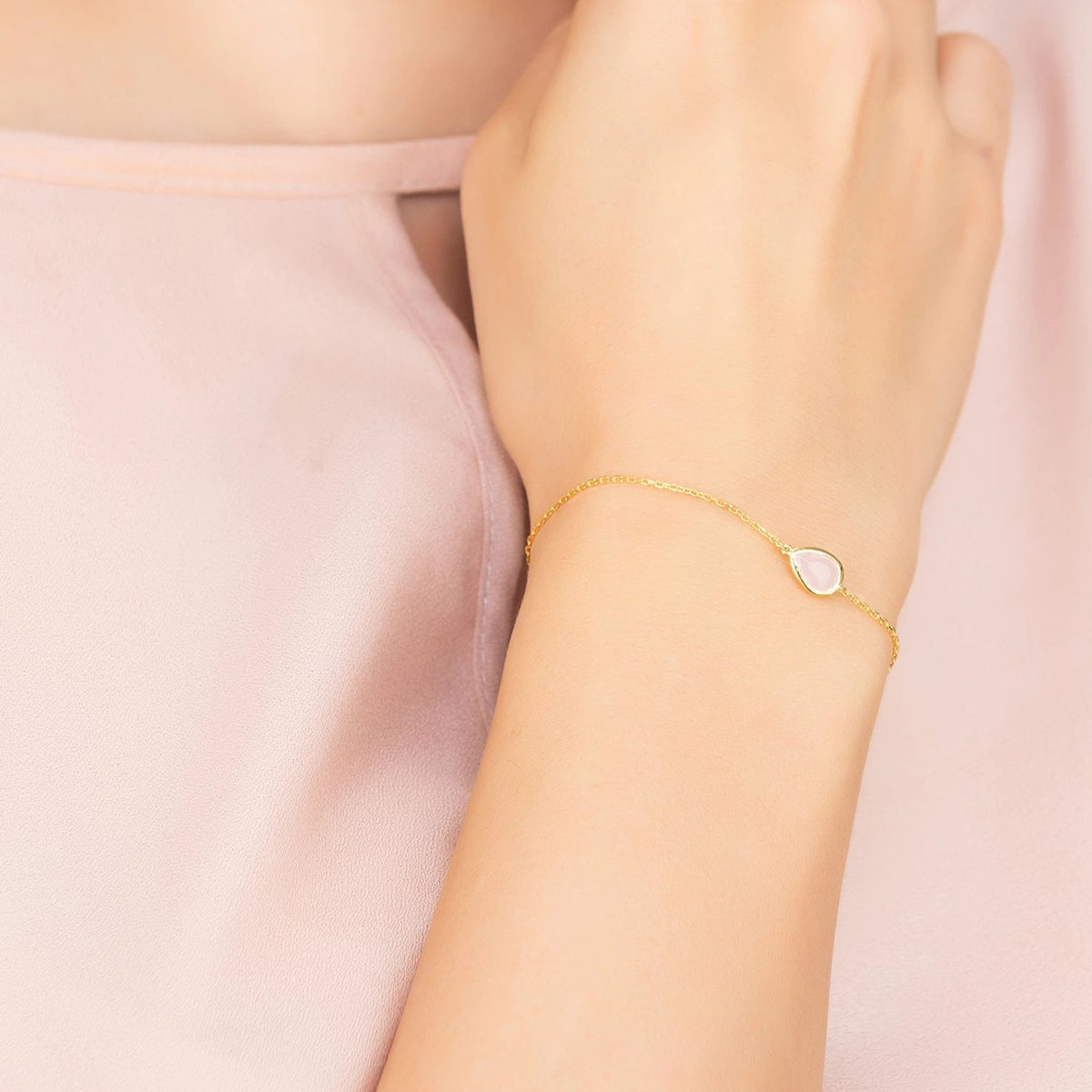 Pisa Mini Teardrop Bracelet Gold Rose Quartz