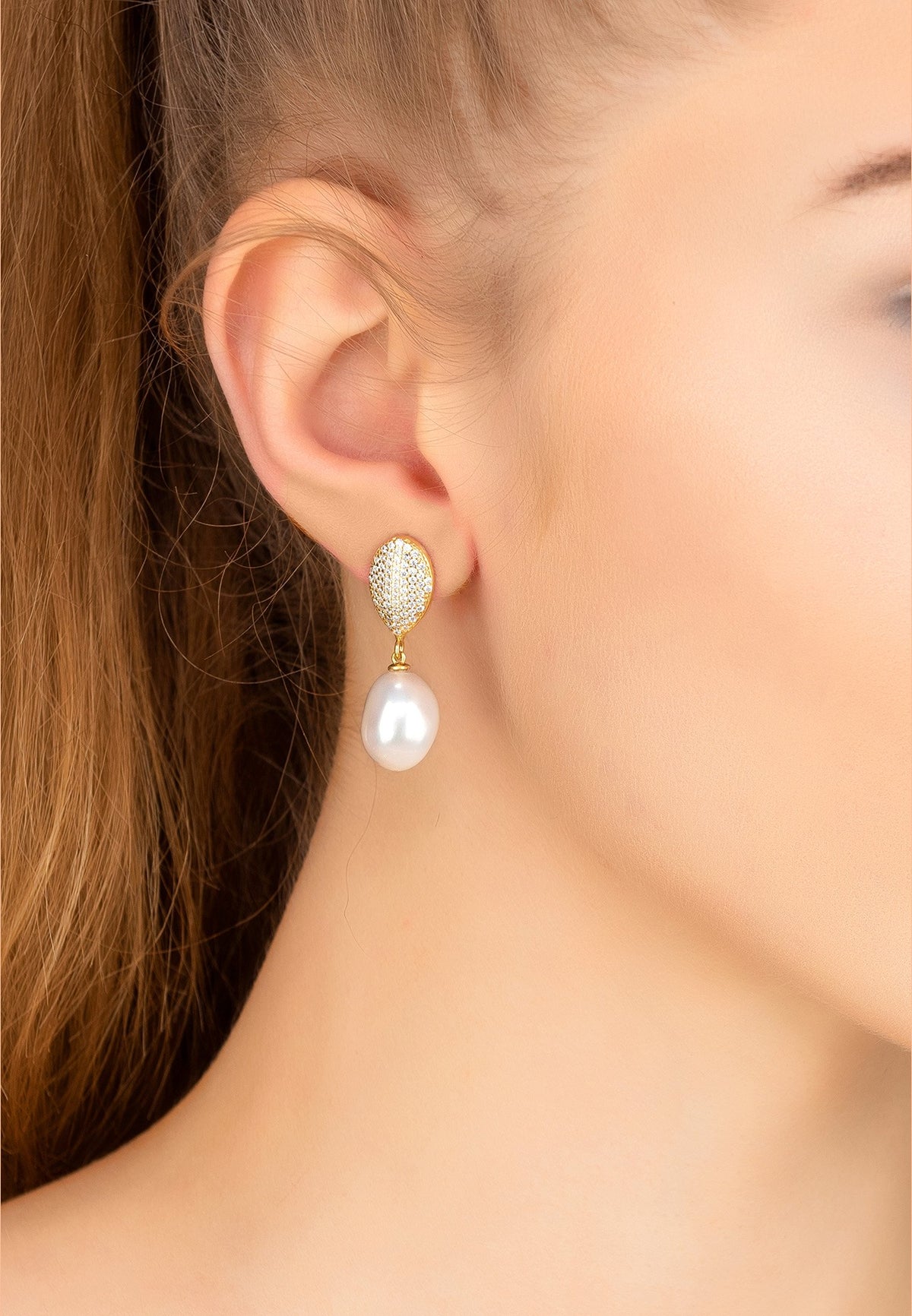 Baroque Pearl Classic Drop Earrings Gold