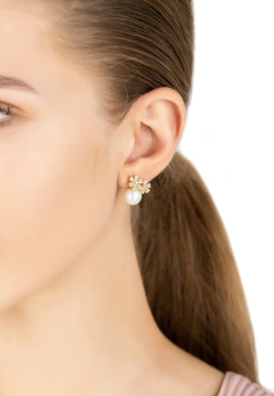 Bouquet and Pearl Stud Earring Gold