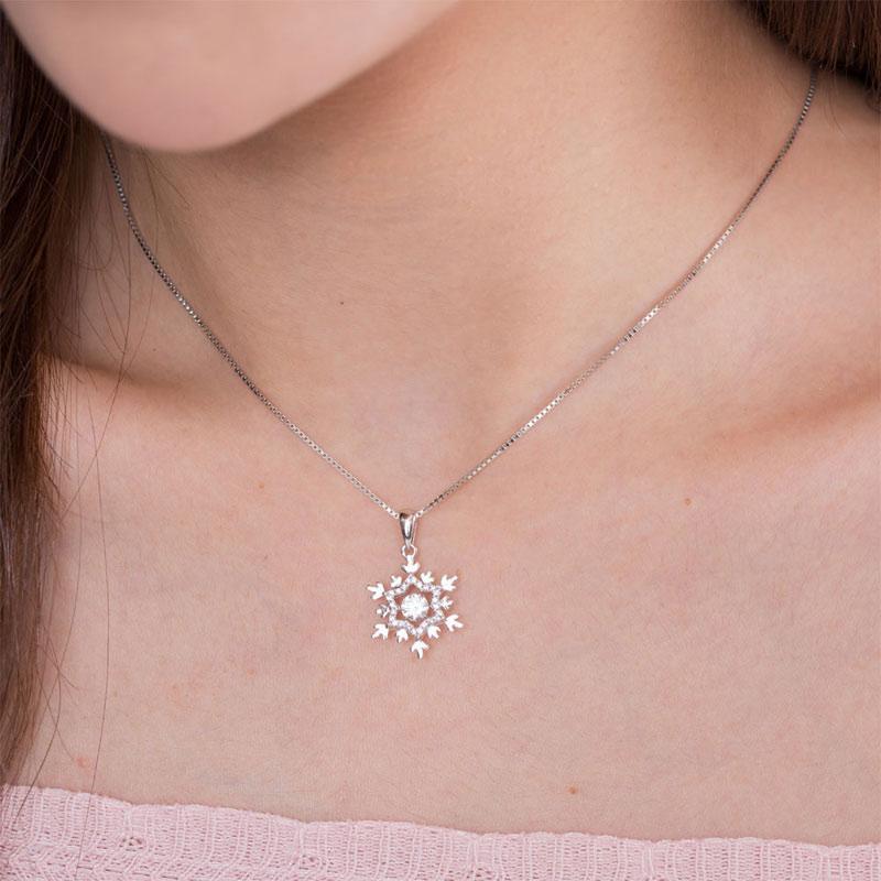 Dancing Stone Snowflake Pendant Necklace 925 Sterling Silver MXFN8055