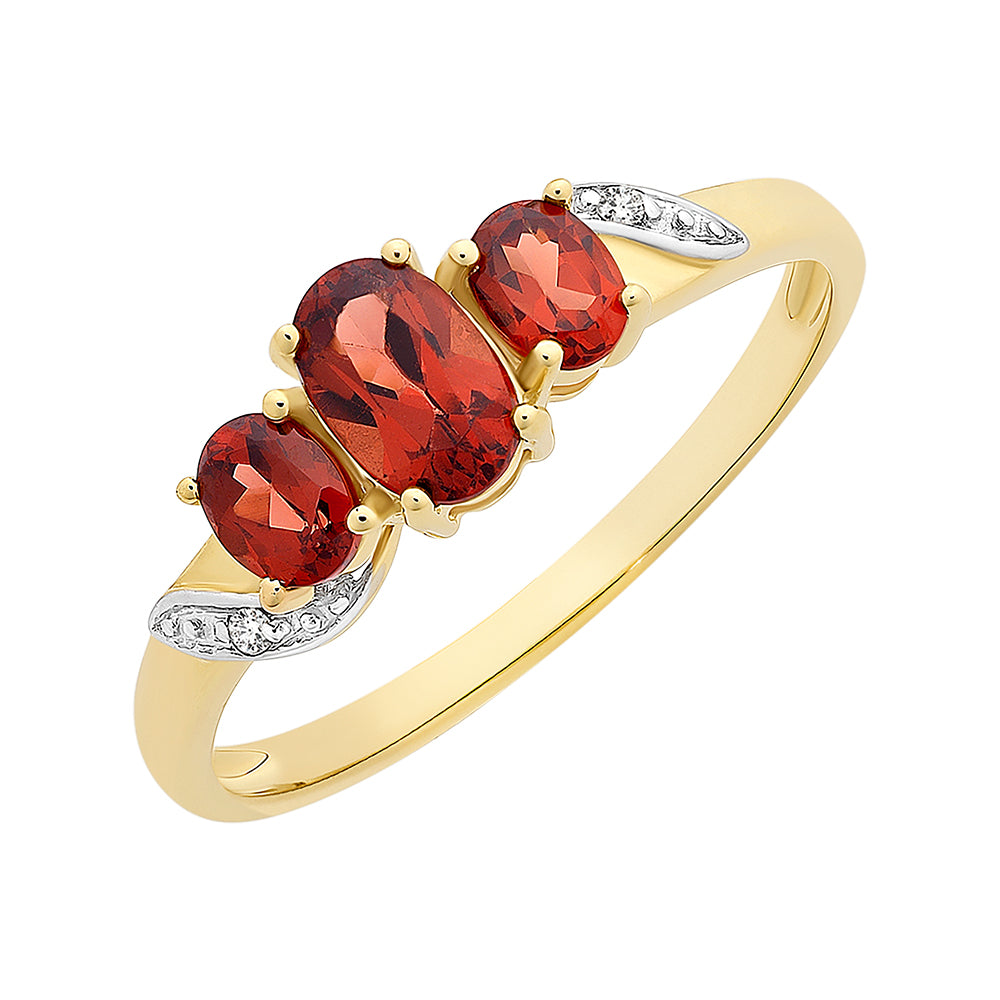 9K Yellow Gold Garnet Ladies Ring