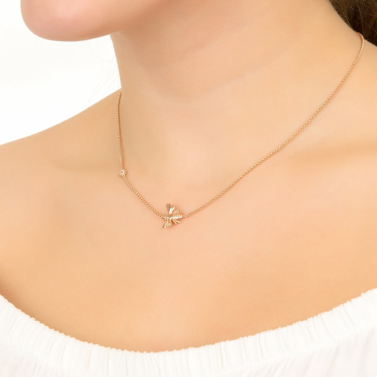 Queen Bee Necklace Gold