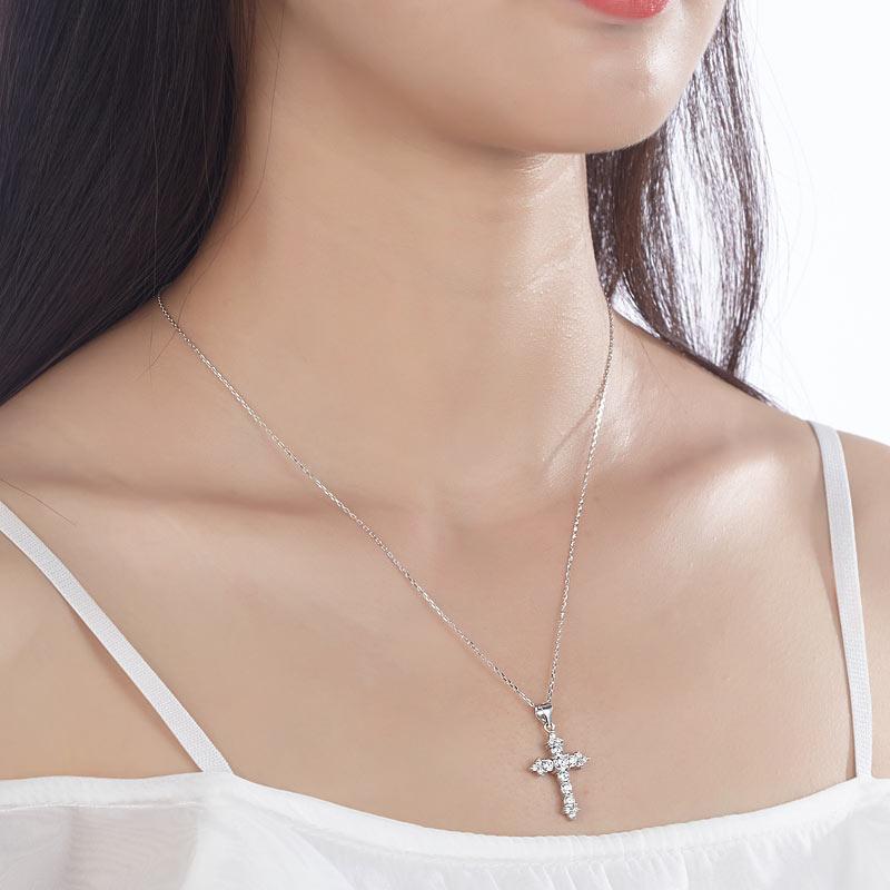 Round Cut Created Zirconia 925 Sterling Silver Cross Pendant Necklace MXFN8028
