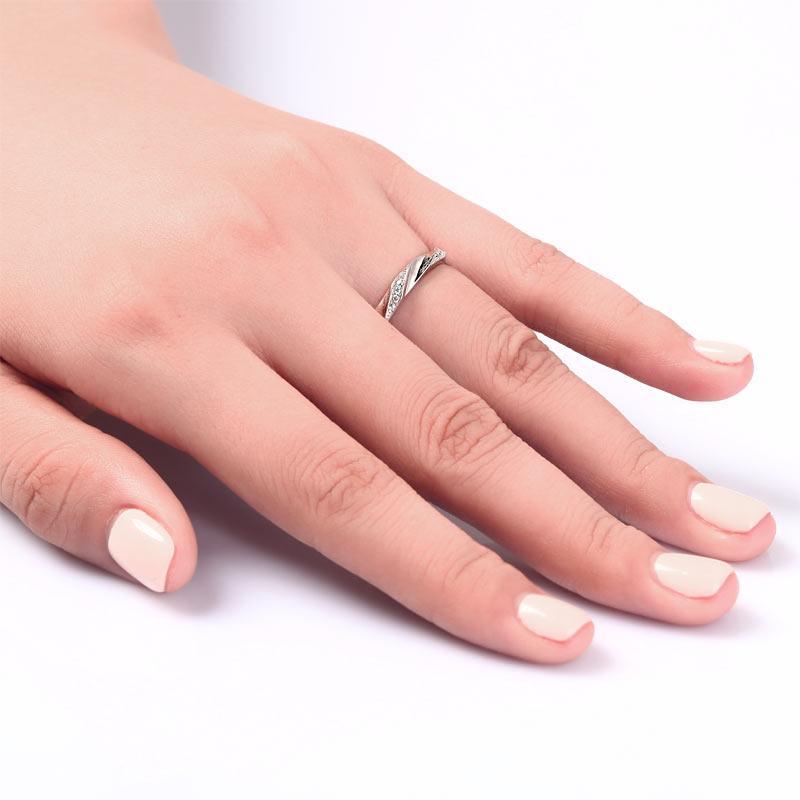 Created Zirconia Solid Sterling 925 Silver Twist Ring MJXFR8064