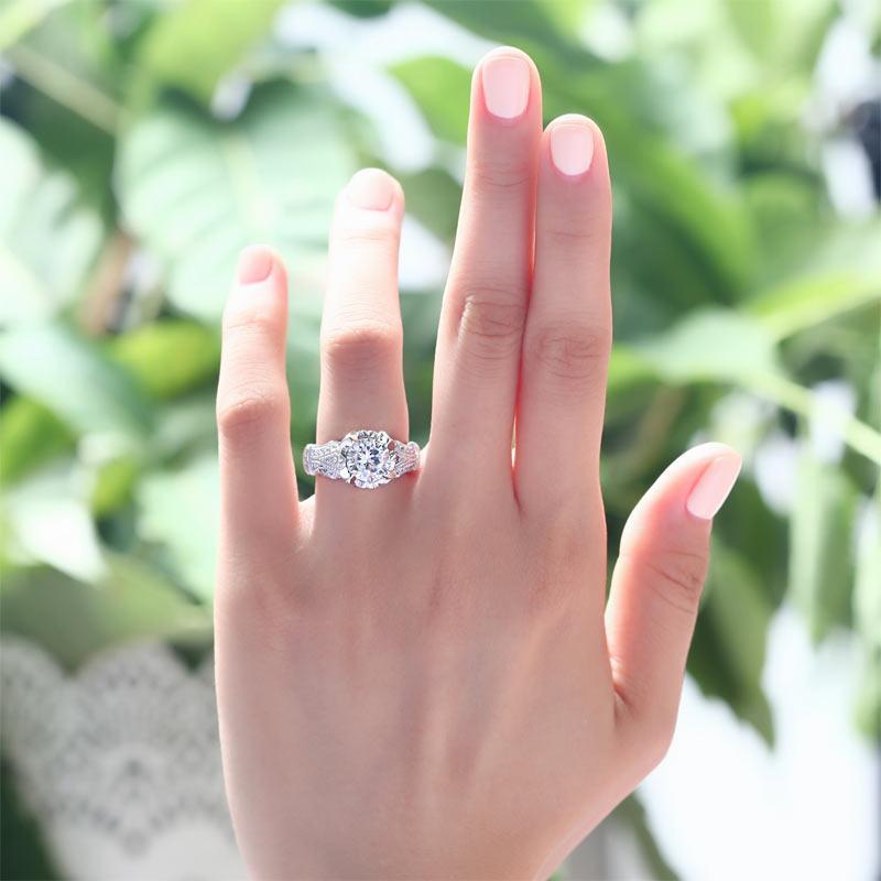 Vintage Victorian Style 2 Carat Created Zirconia Solid 925 Sterling Silver Wedding Engagement Ring MJXFR8088