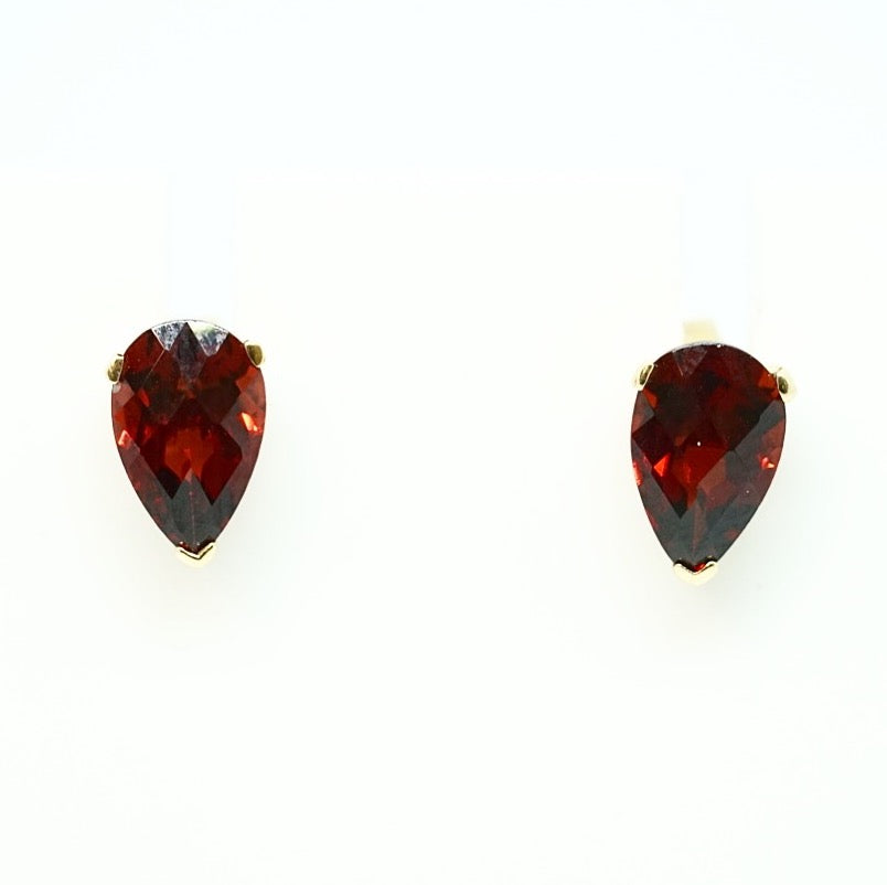 14K Yellow Gold Pear Shape Garnet Earrings