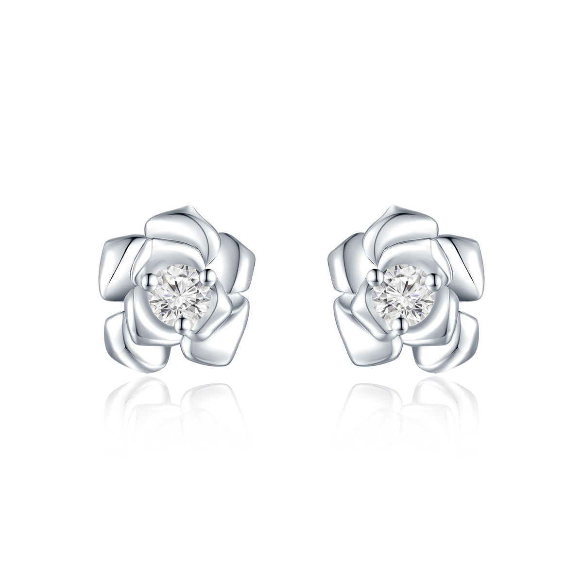 18K White Gold Flower Design Diamond Earrings